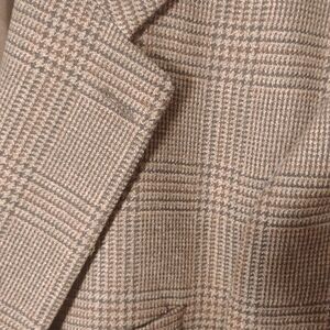 Ralph Lauren sport coat in a classic tailored cut, wool blend fabric, size 44T